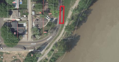 shuttle bus drop off location at the park